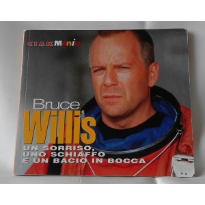 CIAKMANIE - Bruce WILLIS  (un sorriso, uno schiaffo e uin bacio in bocca ) + cartoline